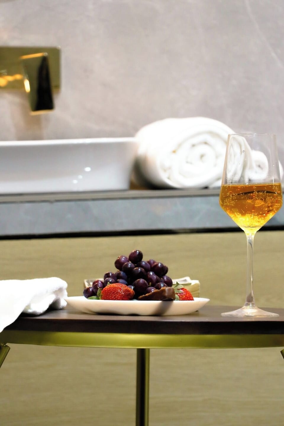 Double or Twin Room, Mountain View | Food and drink