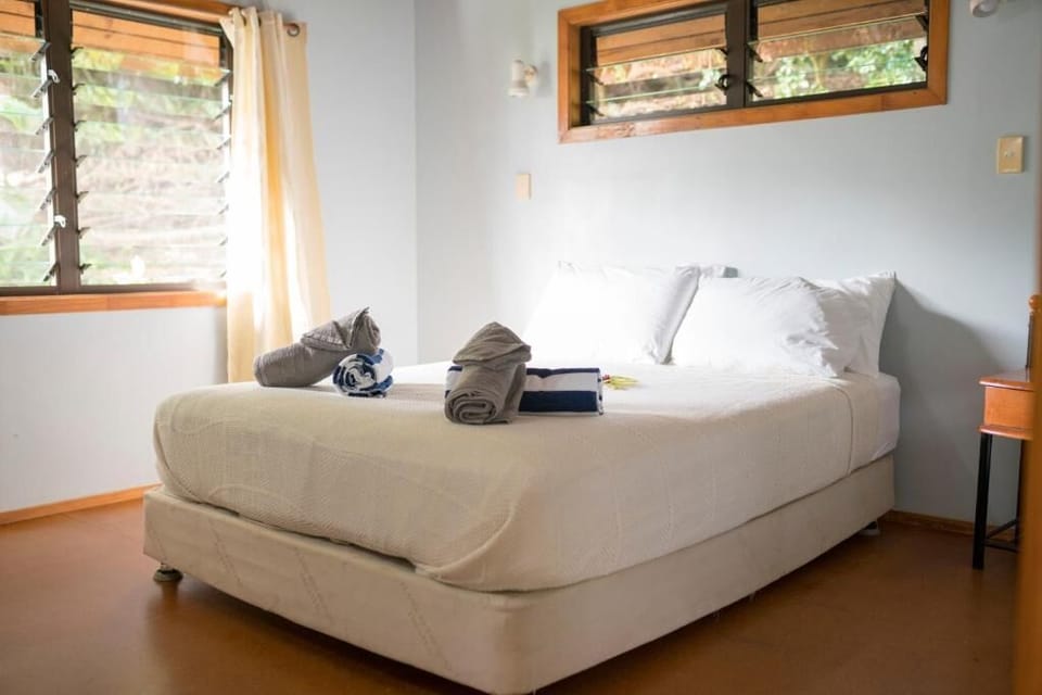 Family Twin Room, Multiple Beds, Kitchen, Beach View | Iron/ironing board