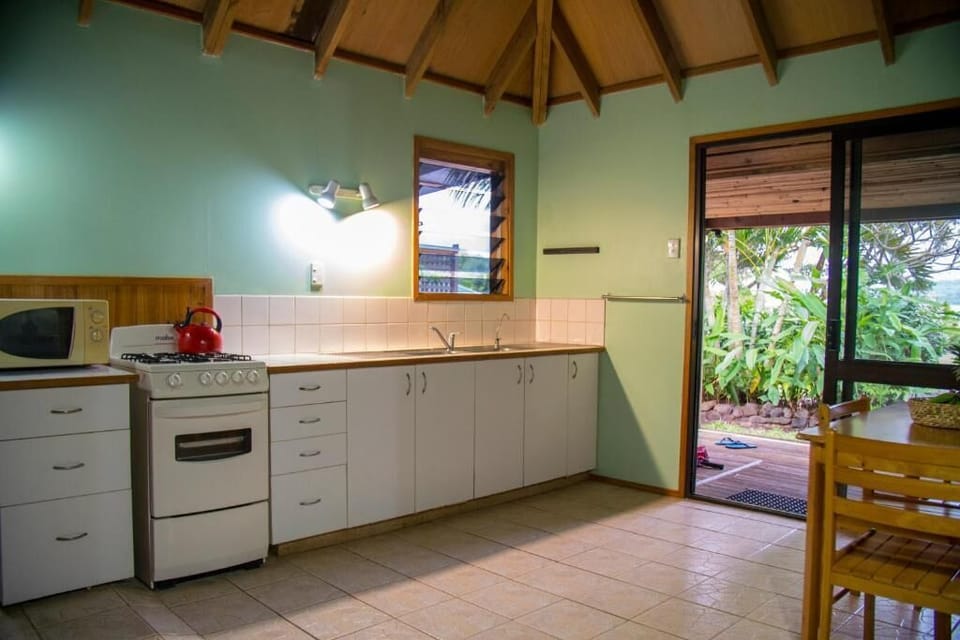 Family Triple Room, Multiple Beds, Kitchen, Garden View | Private kitchen