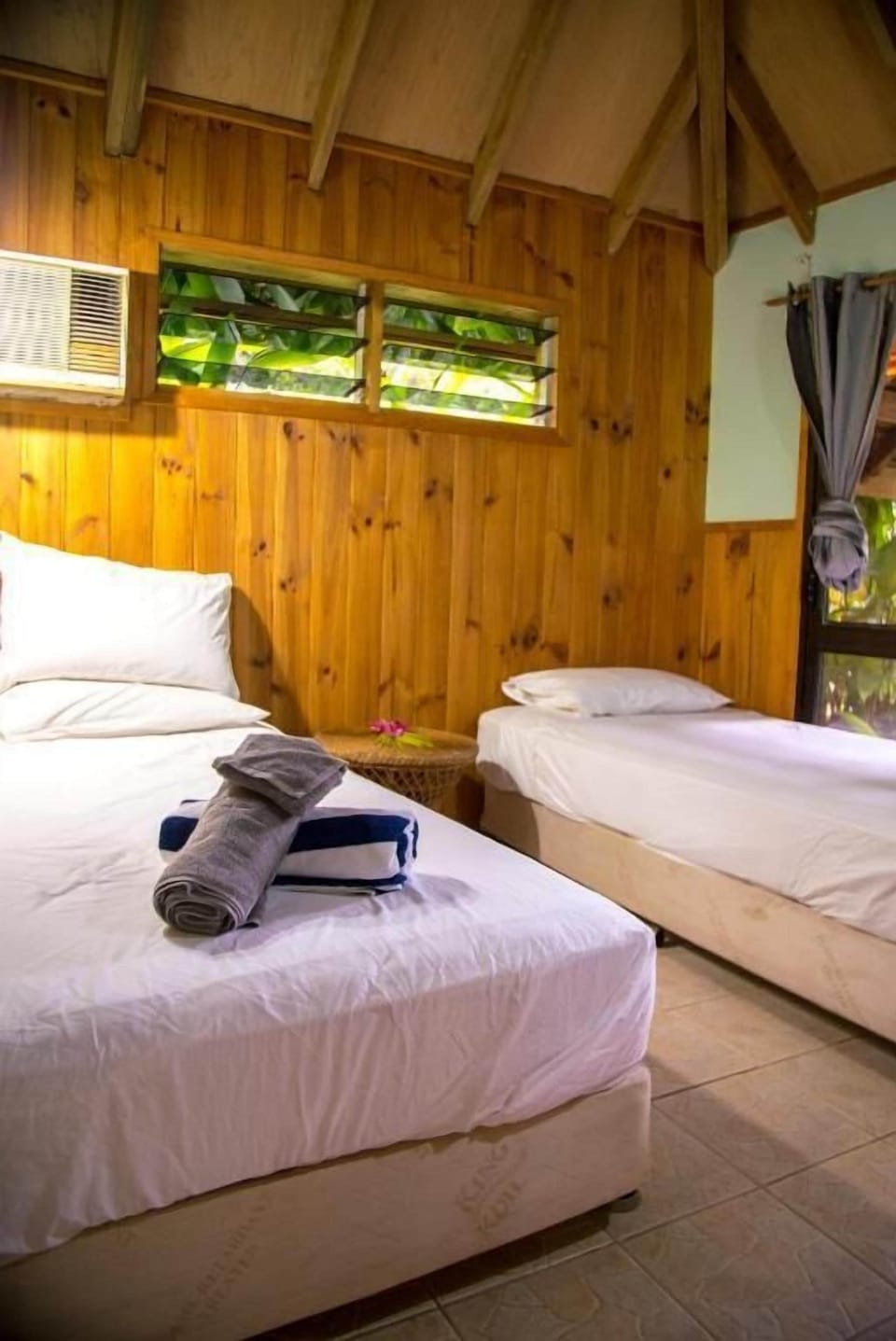Family Triple Room, Multiple Beds, Kitchen, Garden View | Iron/ironing board