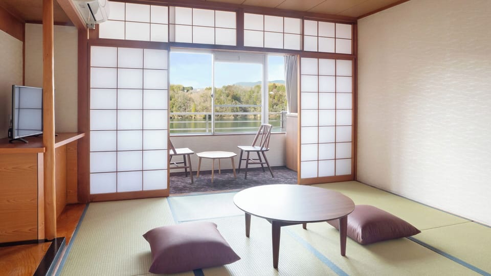 Standard Japanese Style Room with Bath, Non-Smoking | In-room safe, desk, WiFi (free)