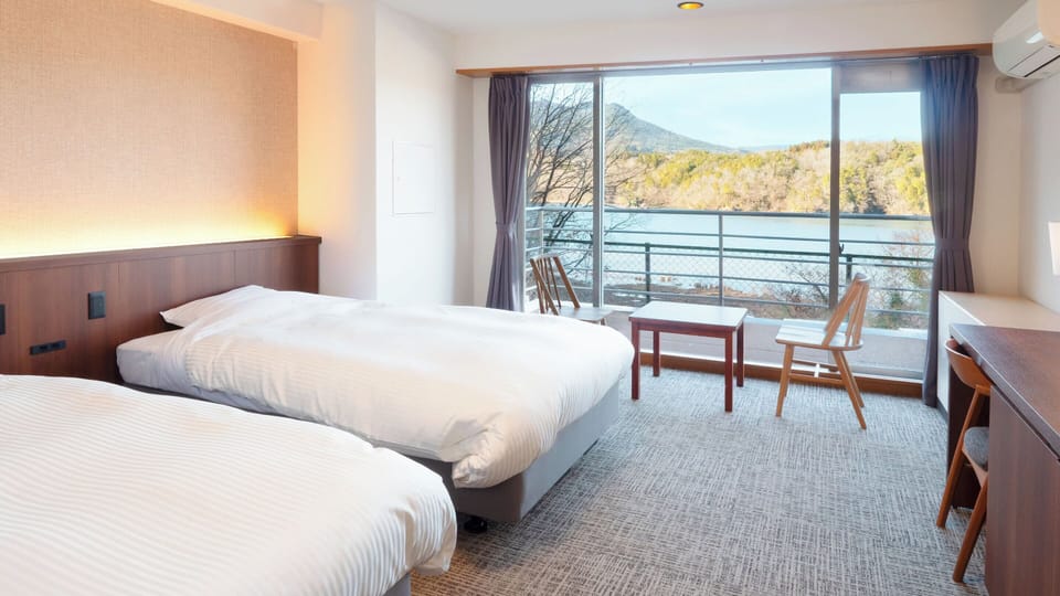 Standard Twin Room with Bath, Non-Smoking | In-room safe, desk, WiFi (free)