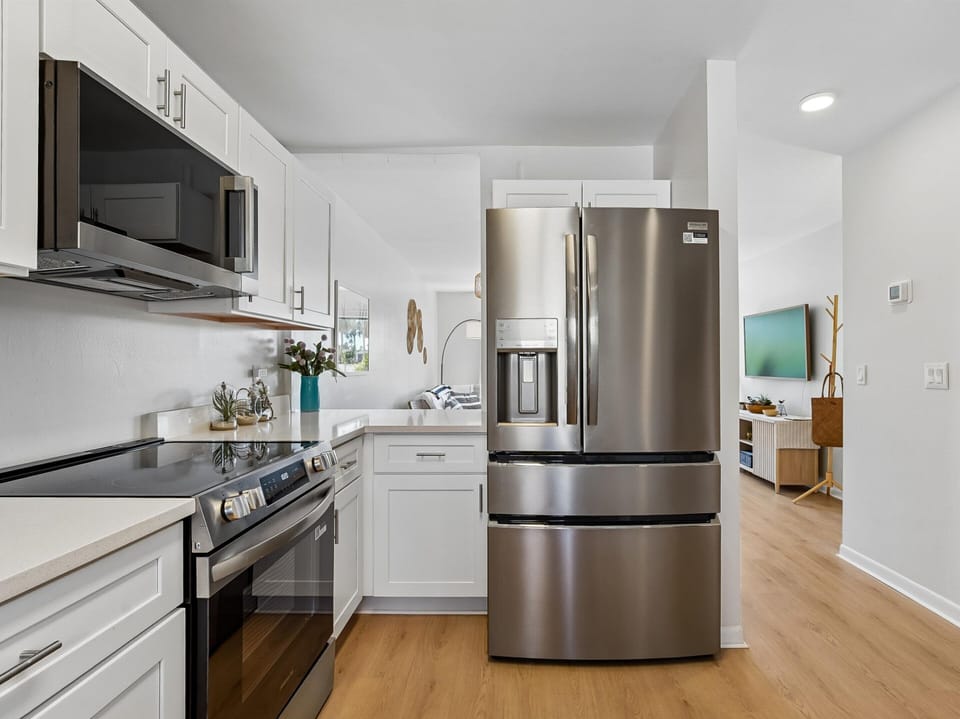 Condo (2 Bedrooms) | Property amenity
