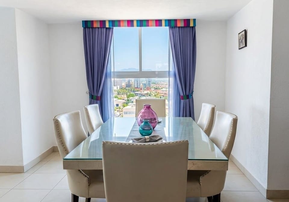 Apartment | Dining