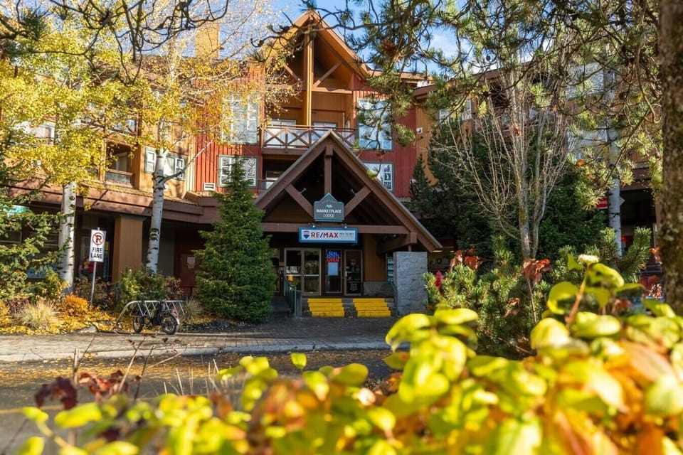 Entrance to the Market Place Lodge.