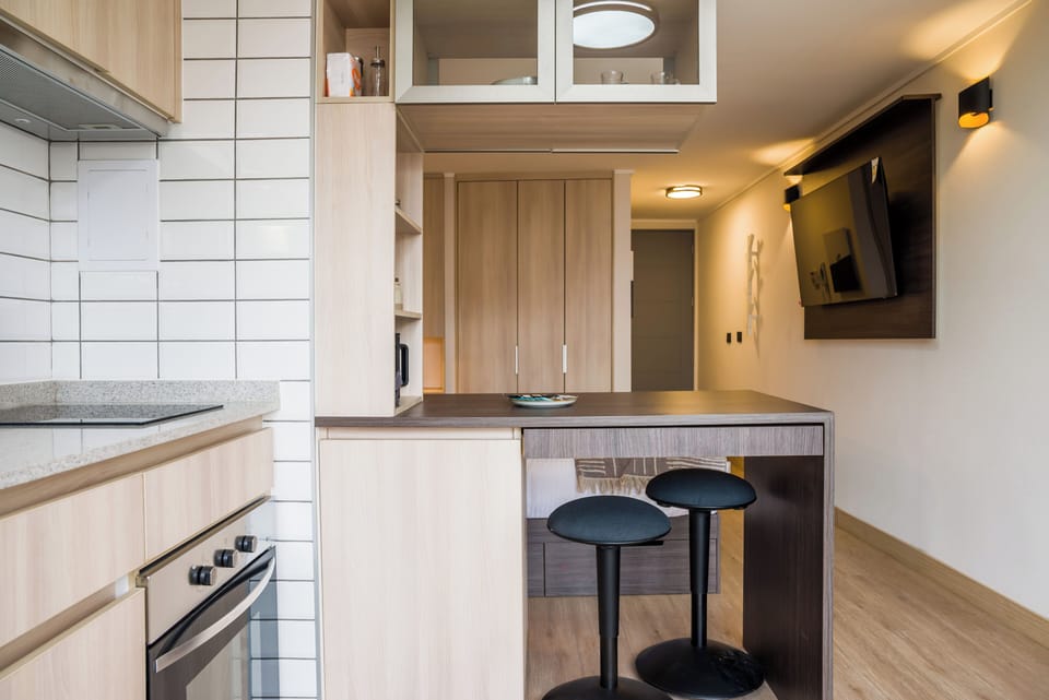 Classic Studio, City View | Private kitchen