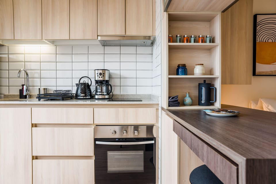 Classic Studio, City View | Private kitchen
