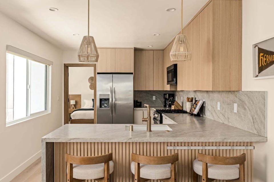 Breakfast bar.