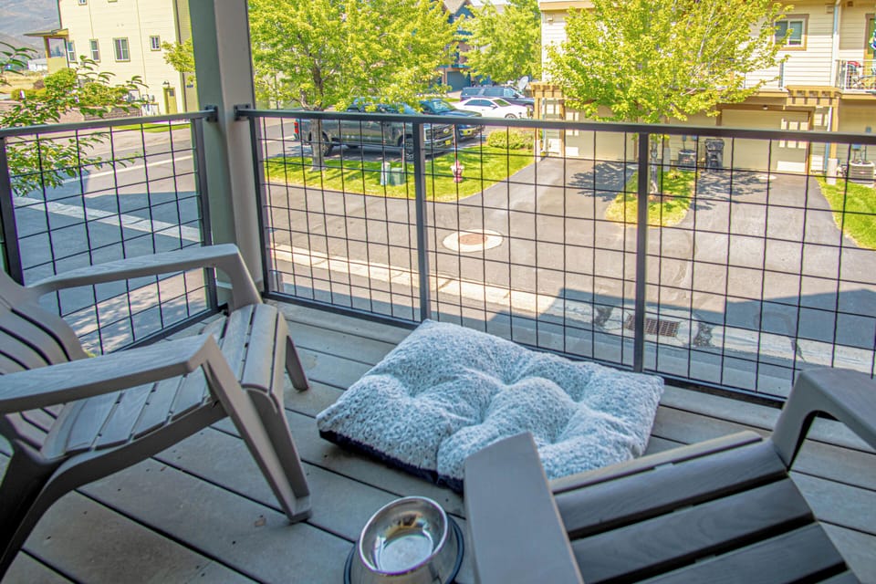 Perfect spot for your pooch!