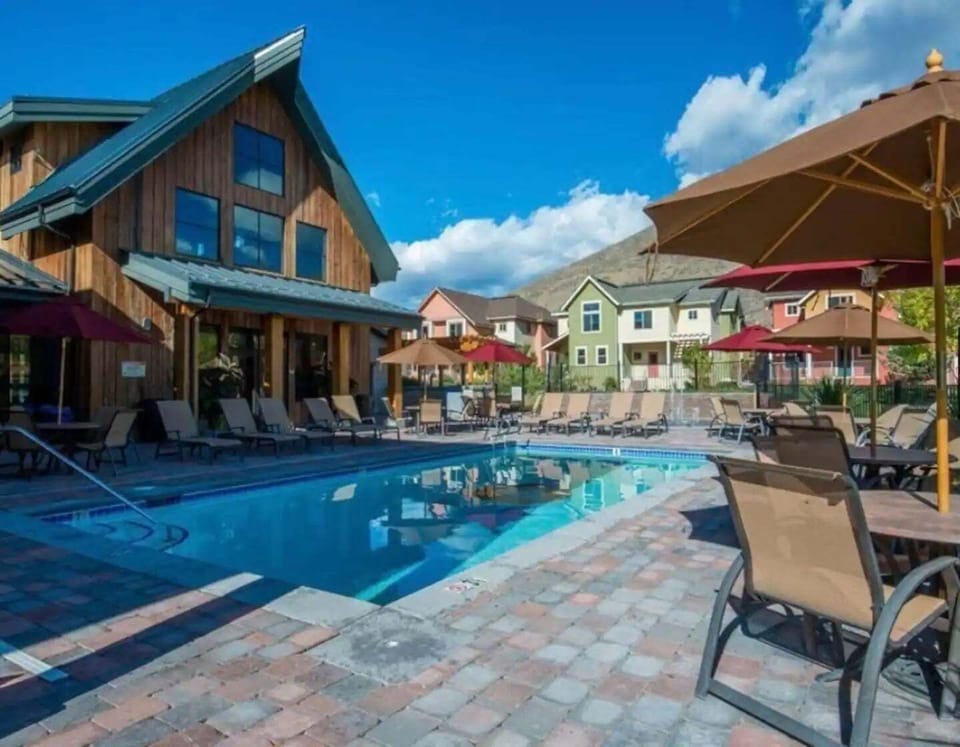 Seasonal heated pool