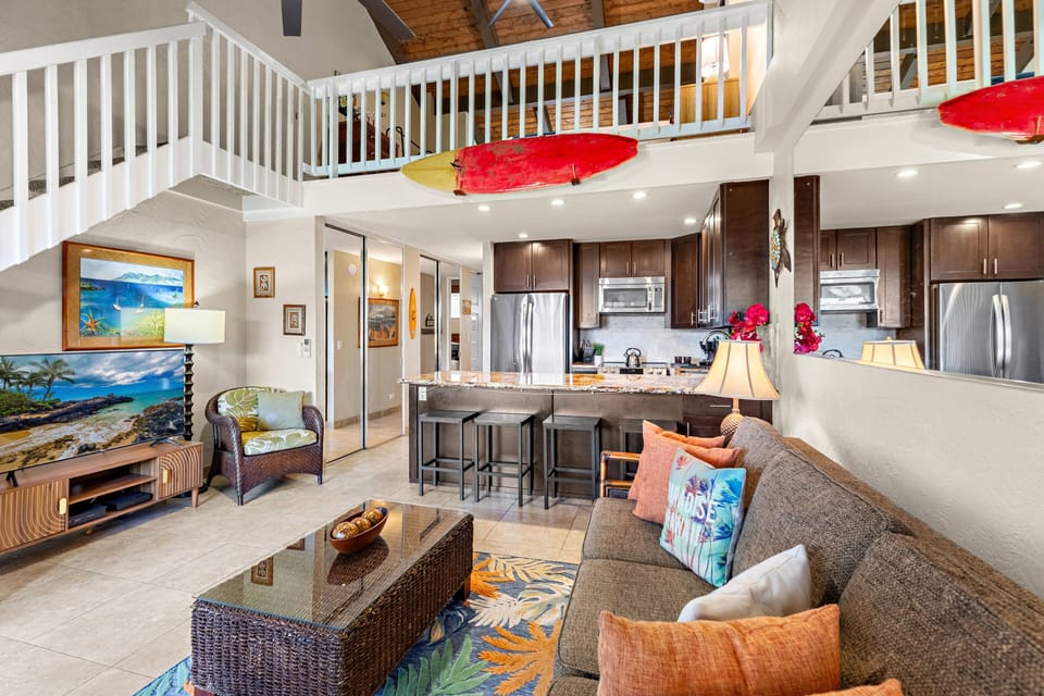 Comfortable living room with island-inspired décor and an open-concept layout.