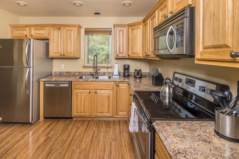 Open kitchen layout | Main Level