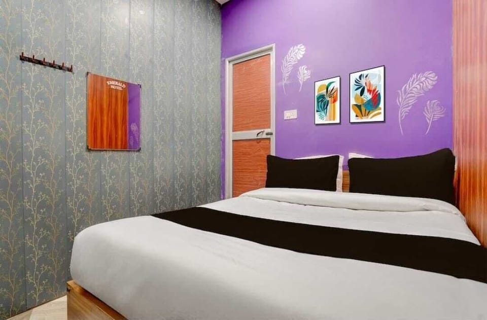 Standard Room | Rollaway beds (surcharge), bed sheets