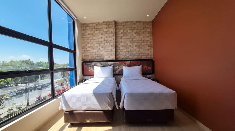 Deluxe Twin Room | Desk, WiFi (free)