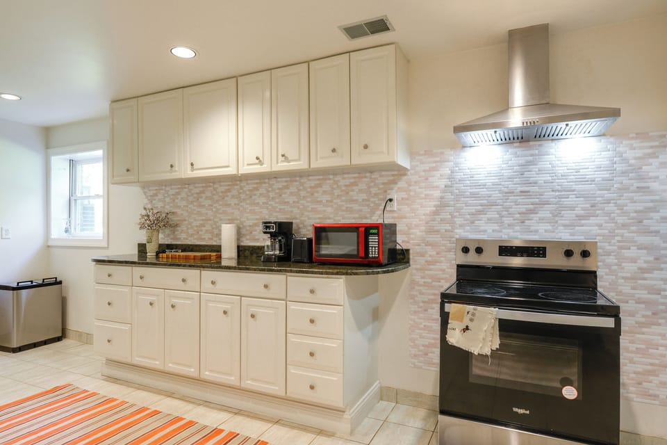 Kitchen | Dishwasher