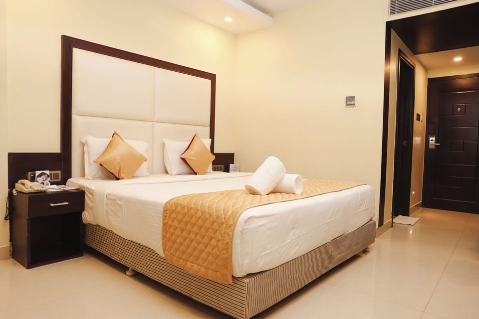 Premium Room | WiFi (free), bed sheets