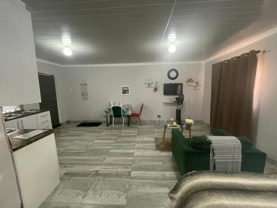Apartment, Balcony | Living area
