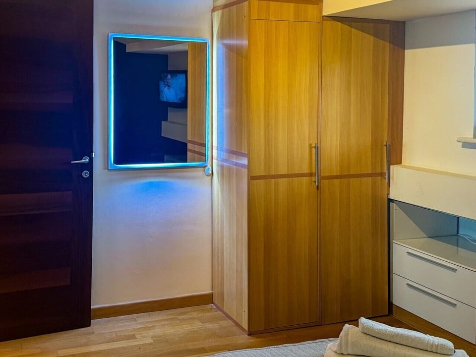 Suite 14 (29)