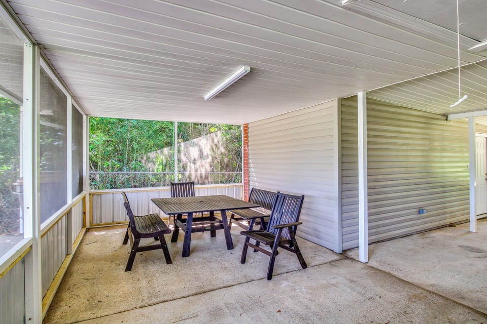 Screened Porch
