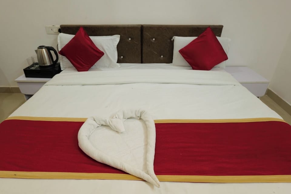Deluxe Room | Desk, WiFi (free)
