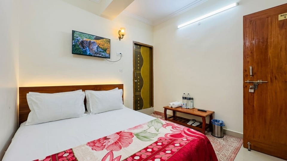 Standard Room | Premium bedding, WiFi (free), bed sheets