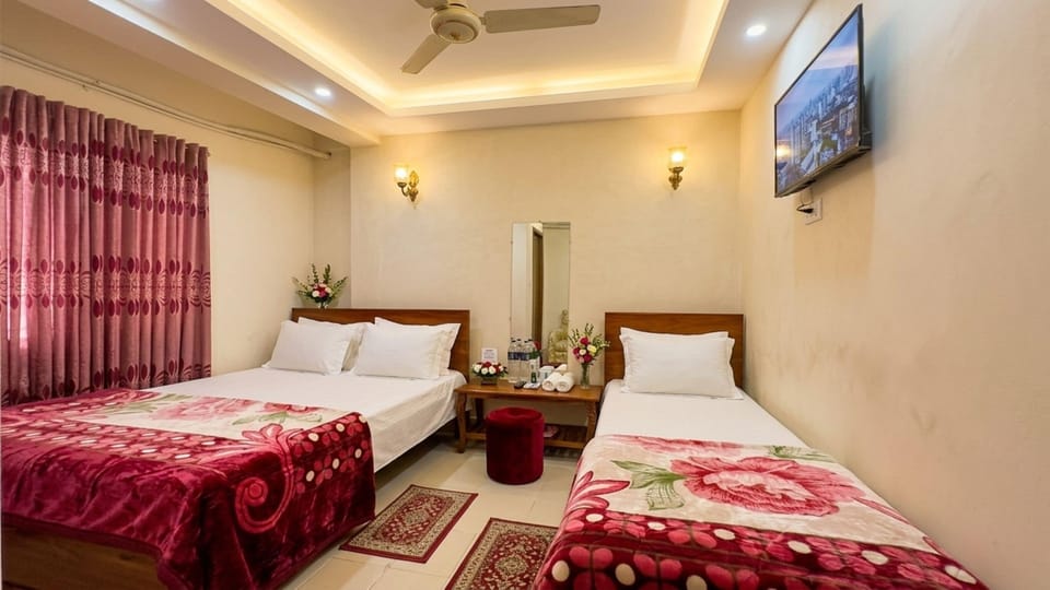 Family Room | Premium bedding, WiFi (free), bed sheets