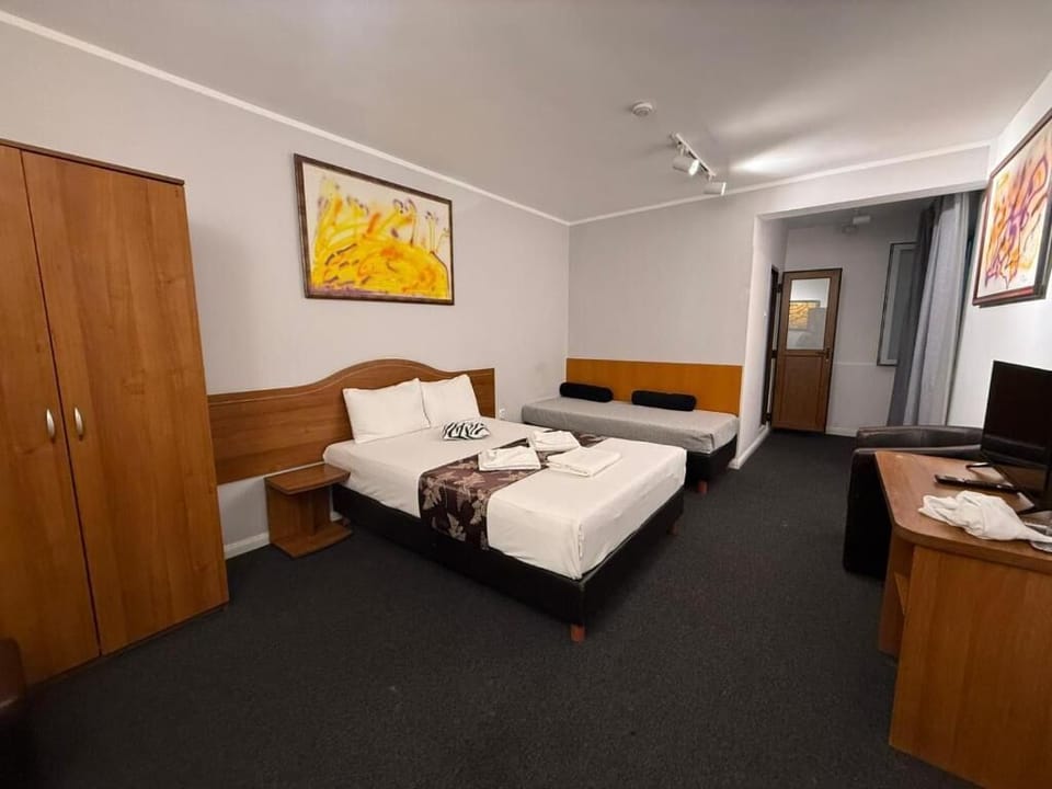 Deluxe Triple Room | WiFi (free)