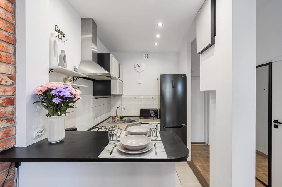 Comfort Apartment, City View | Private kitchen | Electric kettle, toaster, griddle, eco-friendly cleaning products