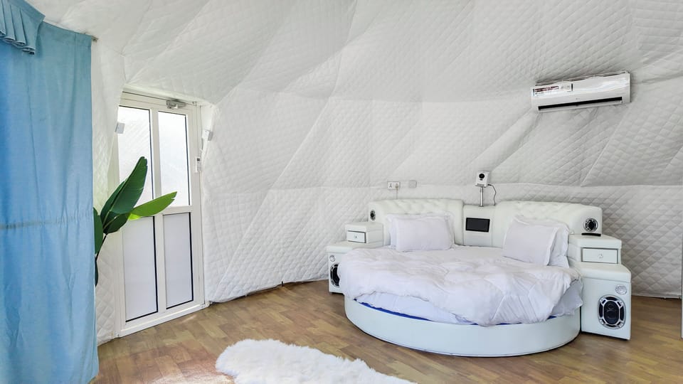 Classic Tent, 1 King Bed, Pool View | Desk, laptop workspace, WiFi (free)