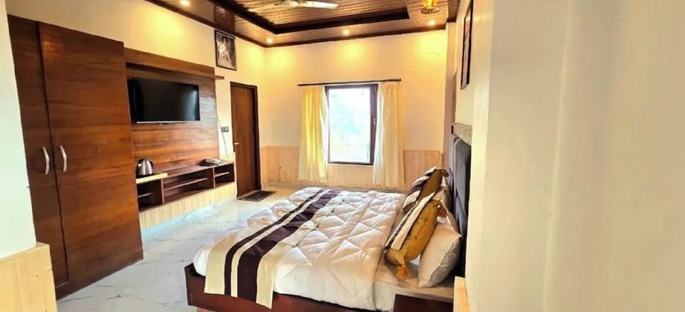 Double Room | Desk, laptop workspace, WiFi (free)