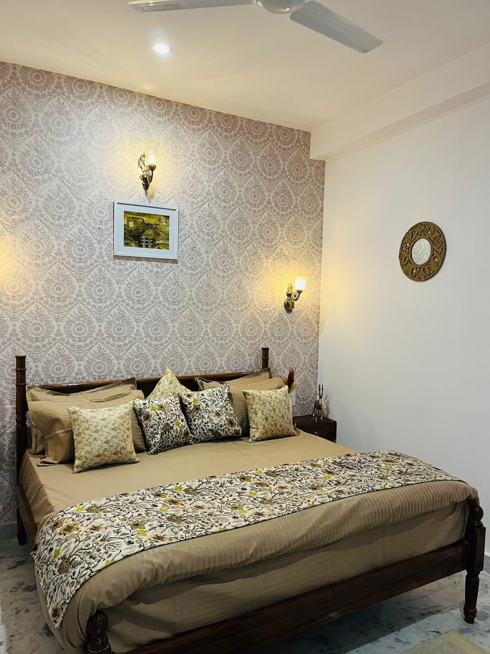 Deluxe Double Room, City View | Desk, laptop workspace, WiFi (free)