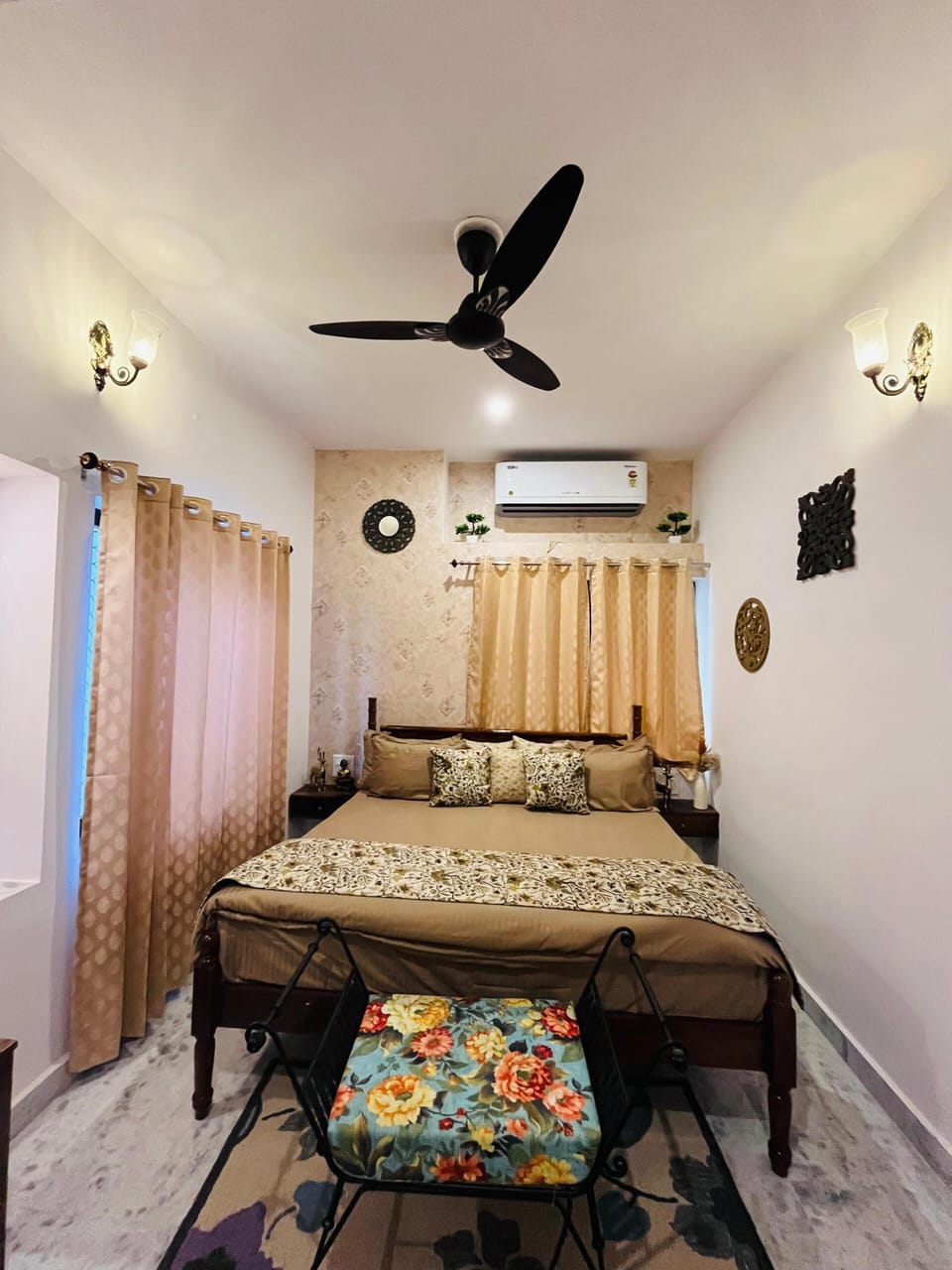 Deluxe Double Room, City View | Desk, laptop workspace, WiFi (free)