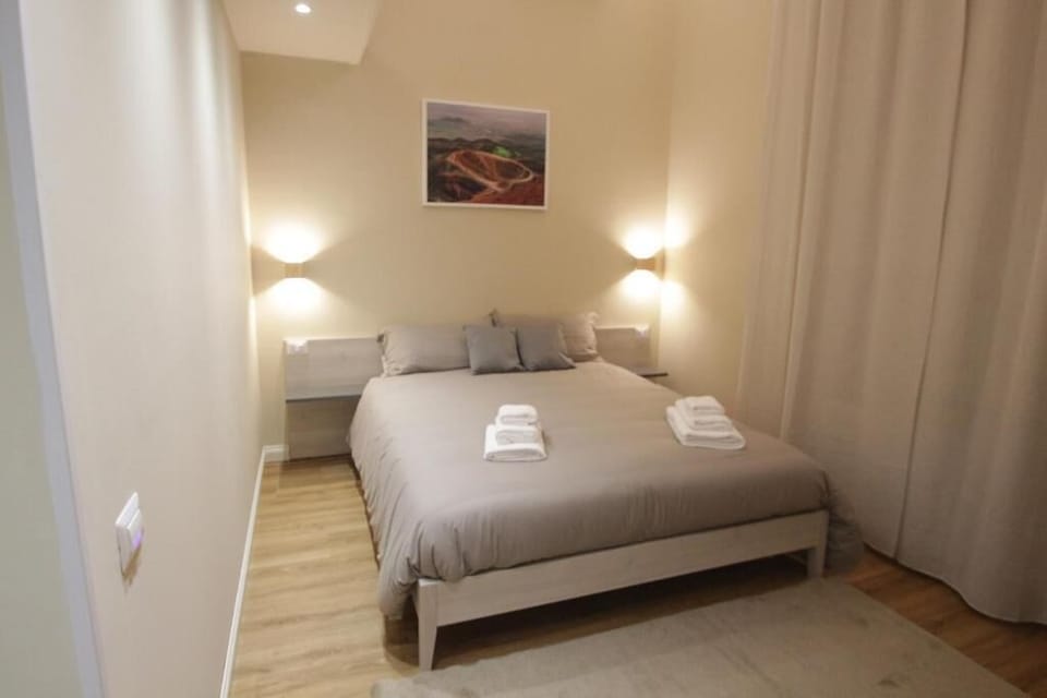 Double Room | Desk, iron/ironing board (on request), WiFi (free)