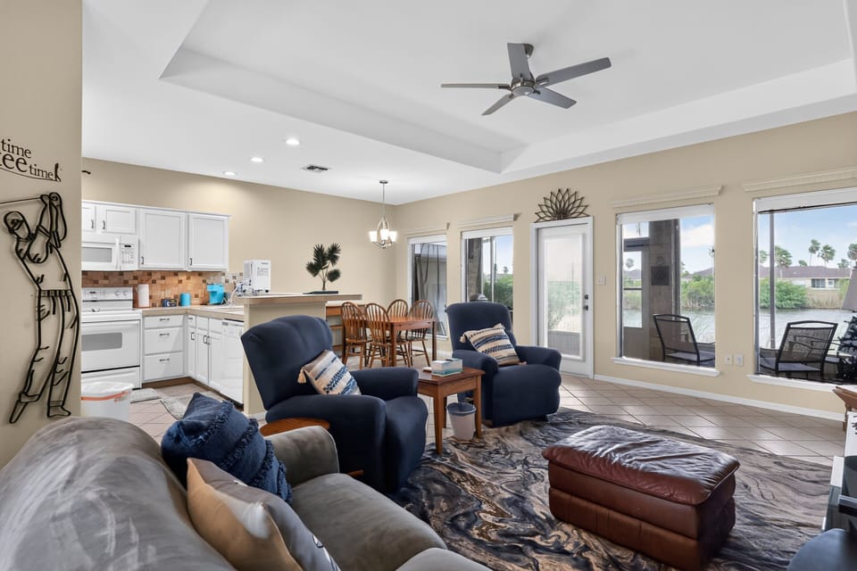 Townhome, 2 Bedrooms | Living area | Smart TV
