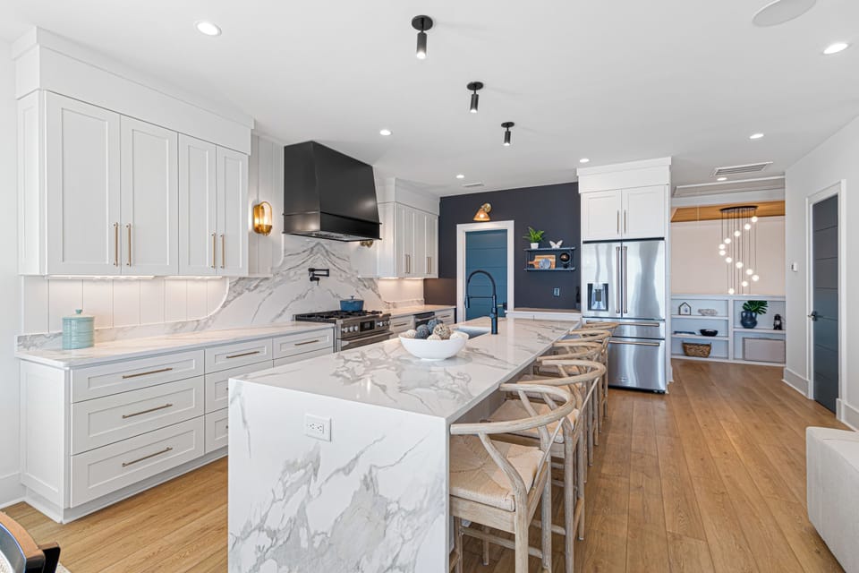 Sea Spray West | Main Kitchen and Island