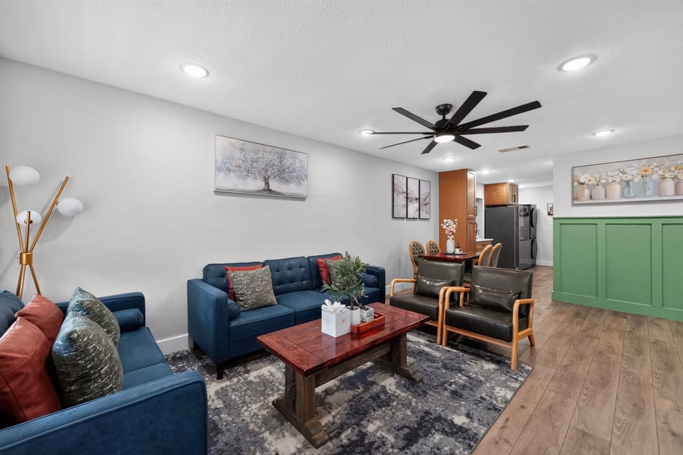 House, 3 Bedrooms | Living area | Smart TV, streaming services