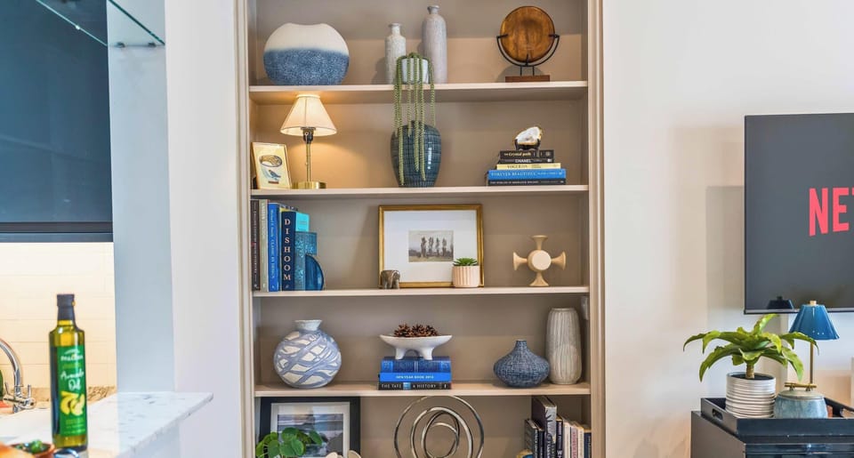 
STYLISH DECOR AND MODERN FINISHES THROUGHOUT