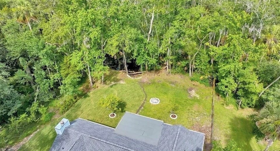 Over view of peaceful rear yard