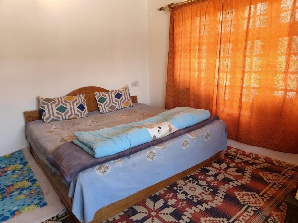 Deluxe Double Room, Mountain View | WiFi (free)
