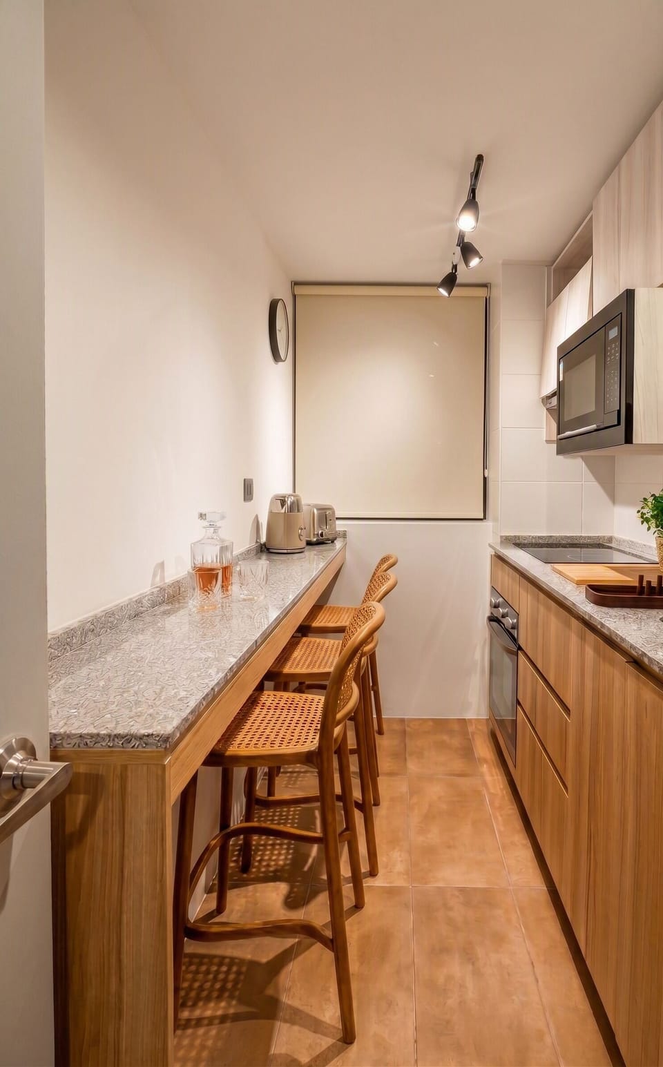 Standard Apartment, 2 Bedrooms, Air conditioning | Private kitchen | Fridge, microwave, oven, cookware/dishes/utensils