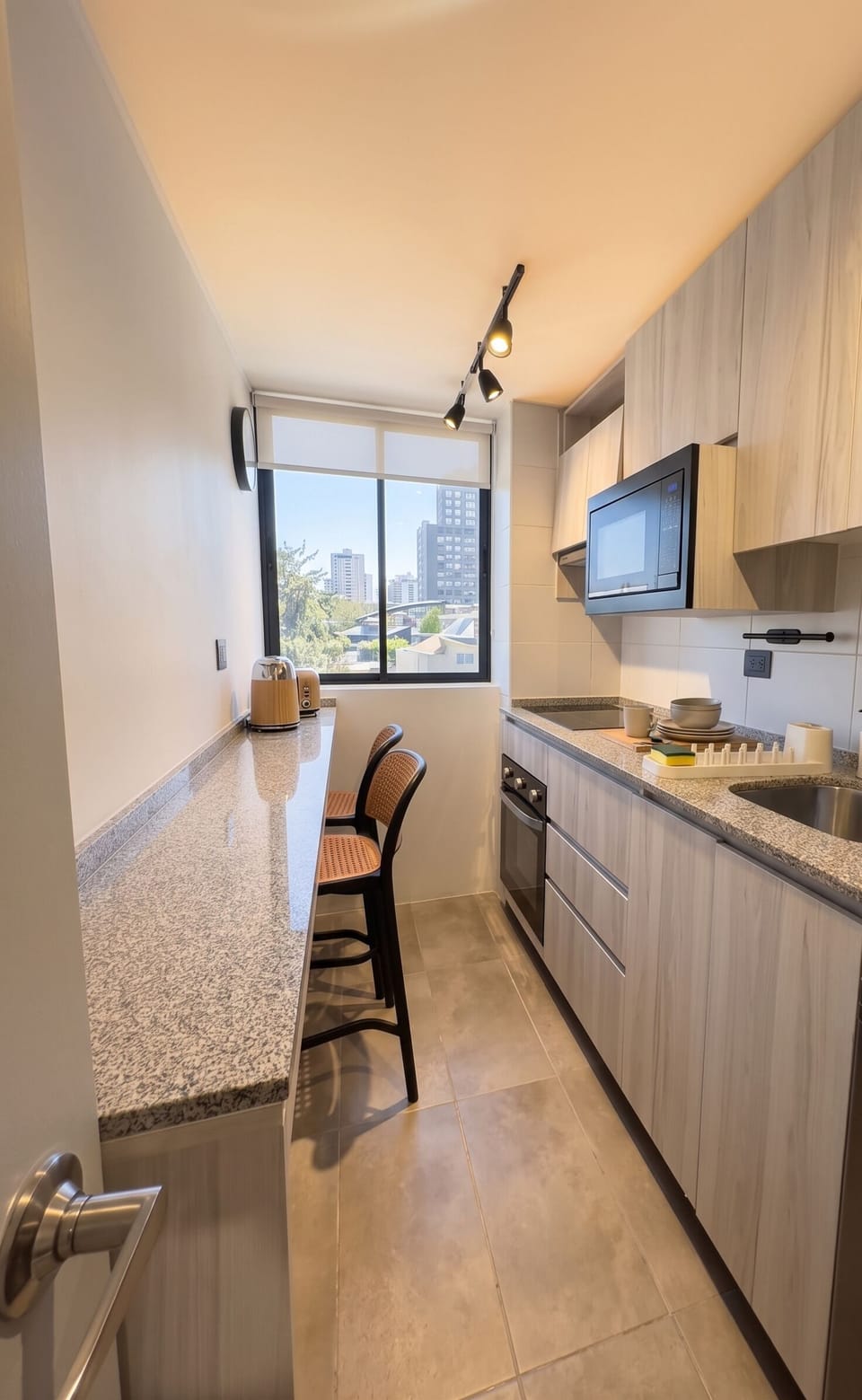 Standard Apartment, 2 Bedrooms, Air conditioning | Private kitchen | Fridge, microwave, oven, cookware/dishes/utensils