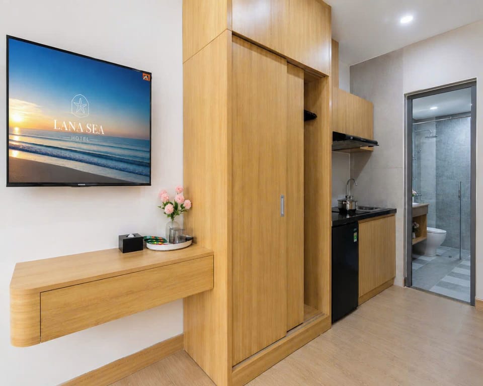 Deluxe Studio, Kitchenette | Private kitchenette