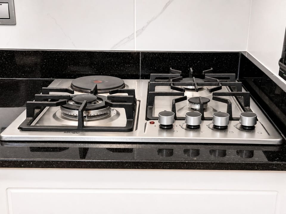 Classic Apartment, Hill View | Private kitchen