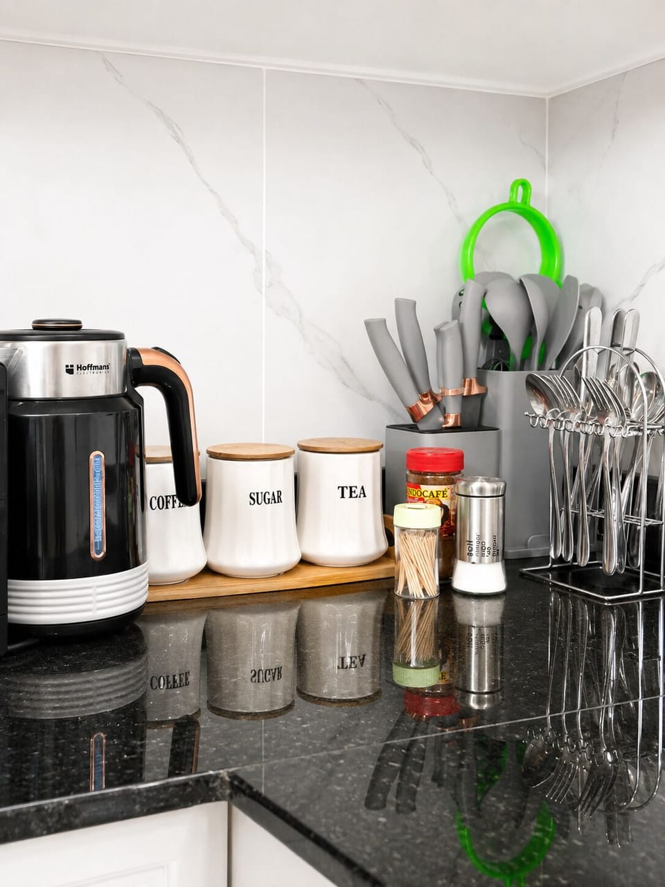 Classic Apartment, Hill View | Coffee and/or coffee maker