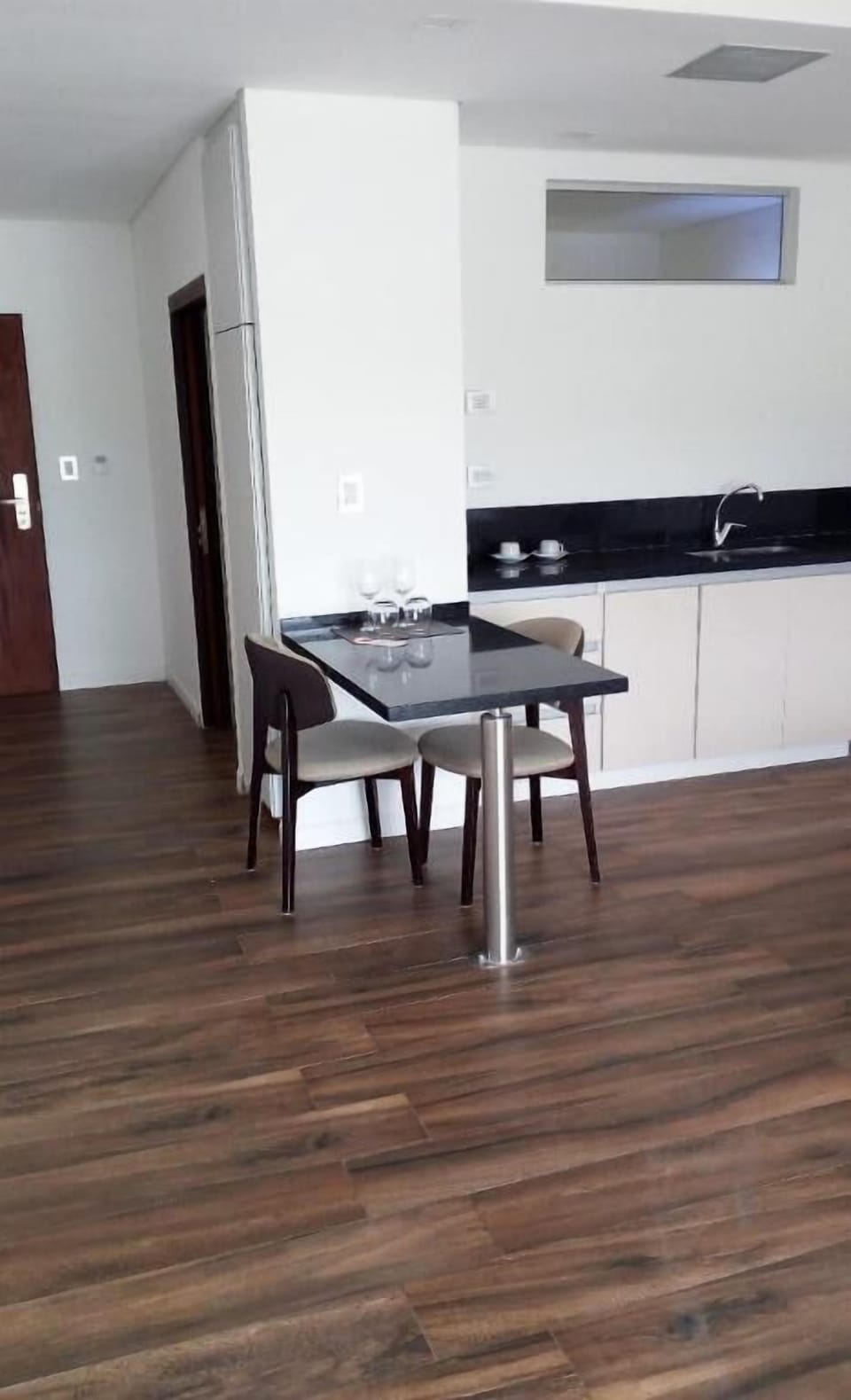 Deluxe Double Room, Mobility Accessible, Lake View | Dining