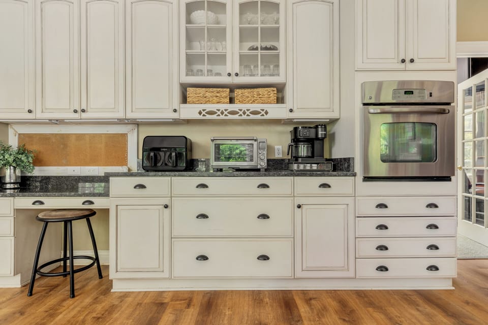 Coffee, Airfyer, toaster oven and more