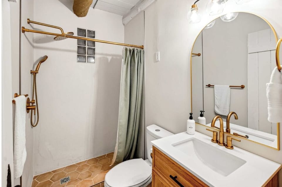 Apartment | Bathroom