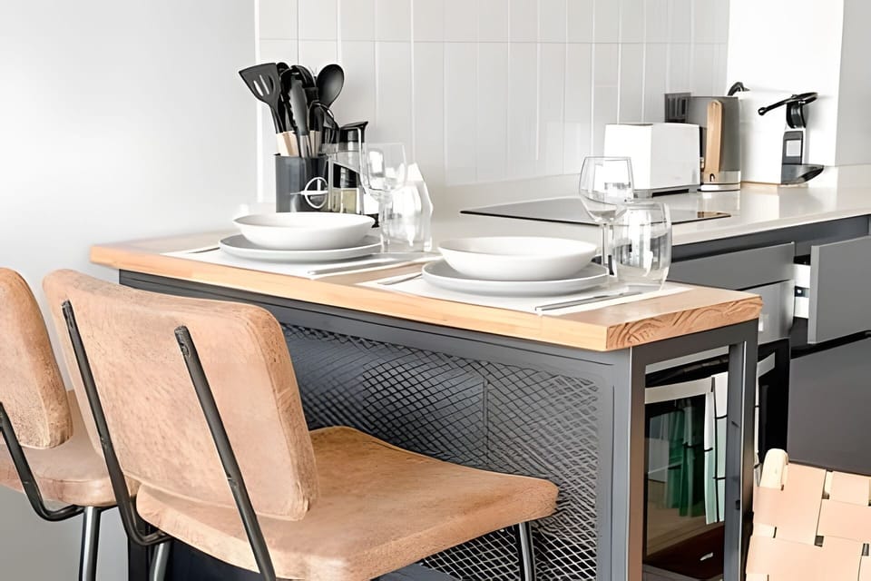Kitchen or kitchenette