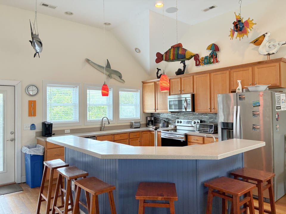 NH264: Kookoolamonga! | TL Kitchen - Island Seating for 6