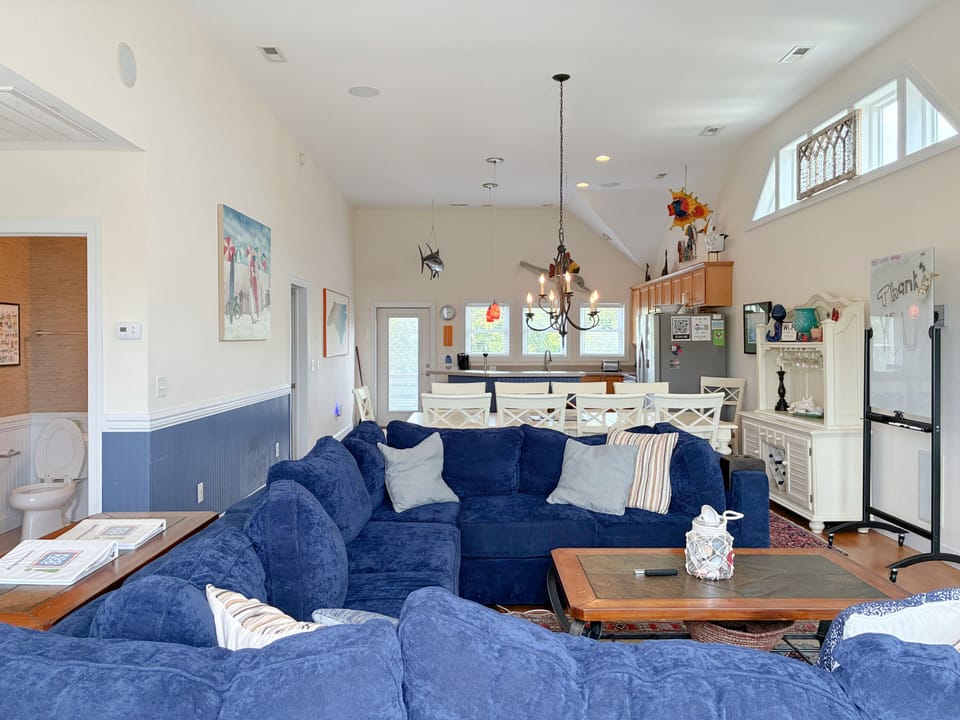 NH264: Kookoolamonga! | TL Living Area - Deck Access